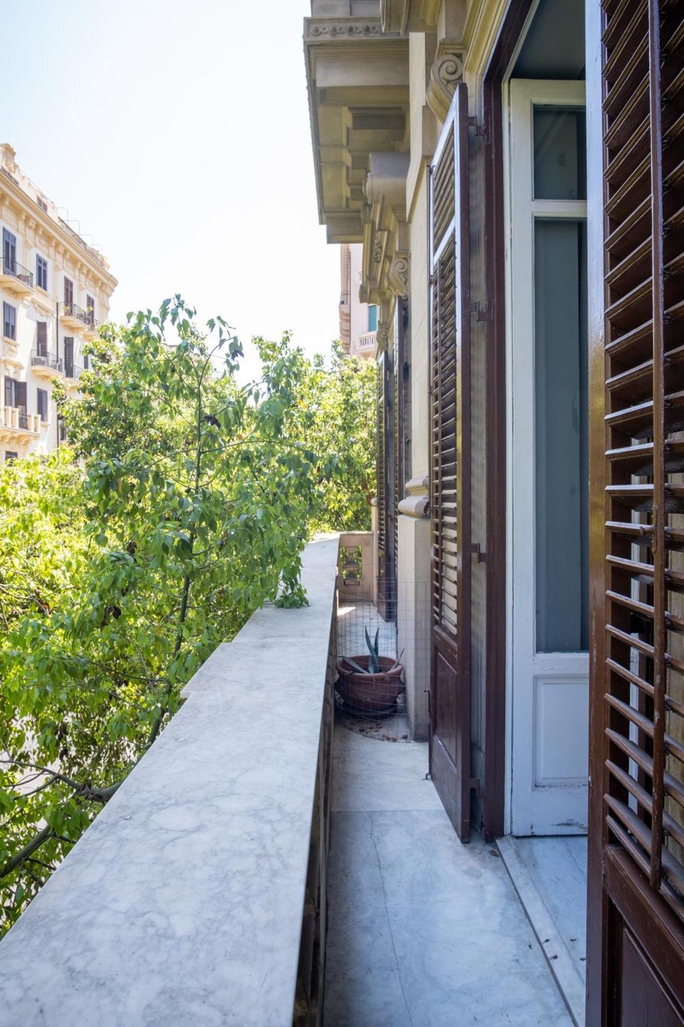 Rome 118 Intero Appartamento ปาแลร์โม ภายนอก รูปภาพ
