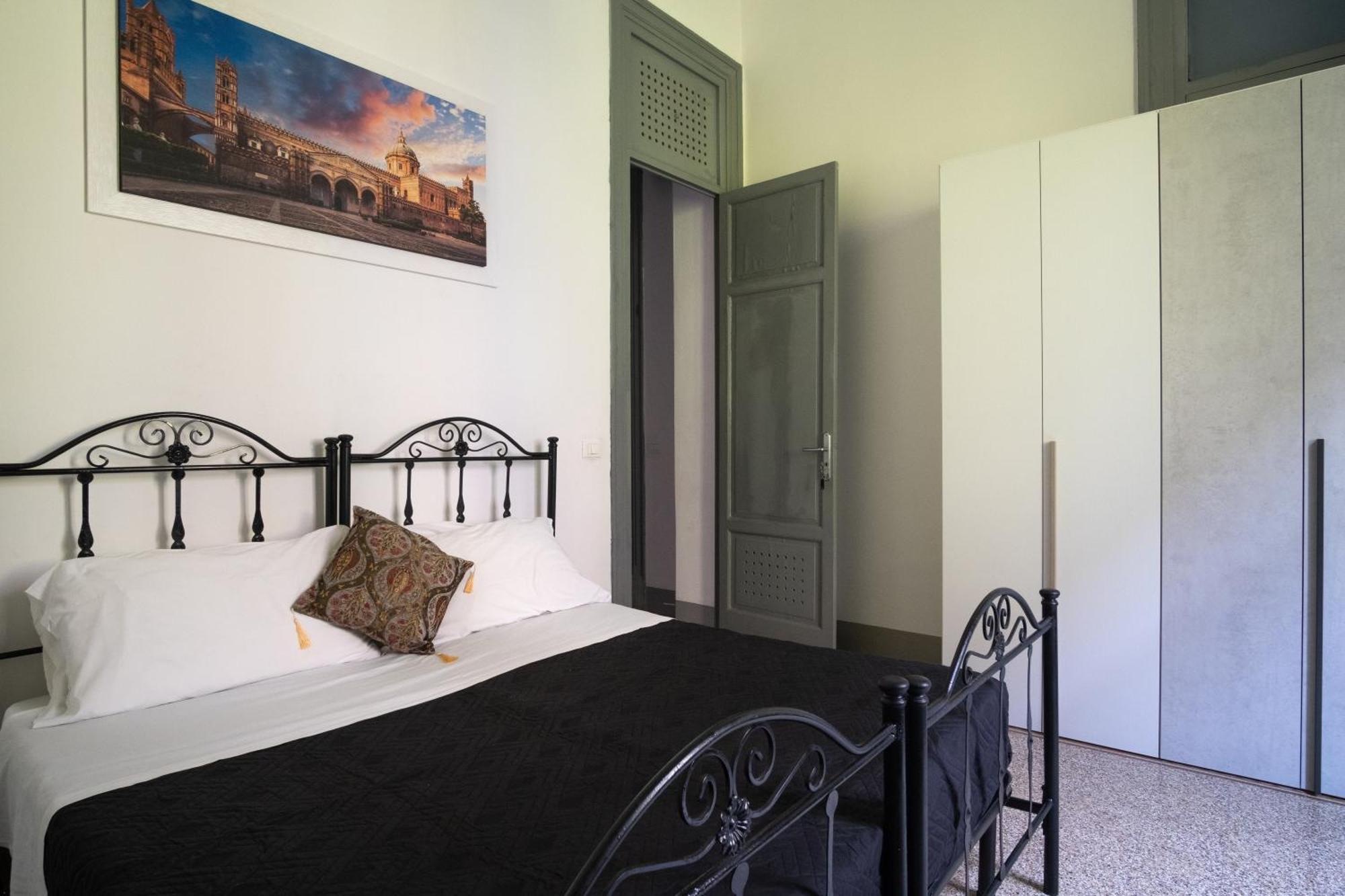 Rome 118 Intero Appartamento ปาแลร์โม ภายนอก รูปภาพ